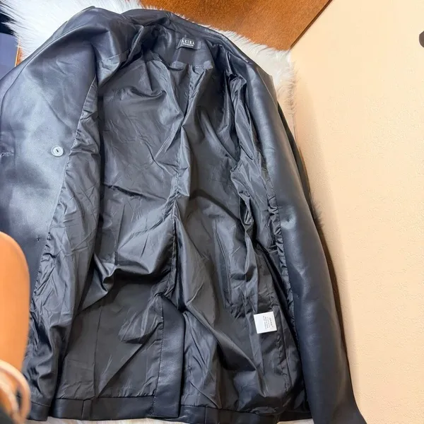 Akira Double Breasted Vegan Leather Blazer Jacket Size Large - Image 7