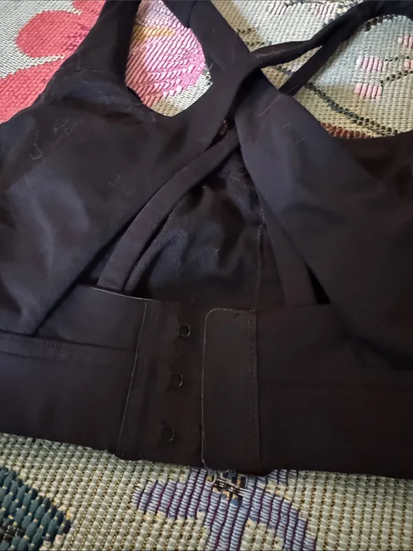 Lululemon Black Crisscross Back Sports Bra - Image 4