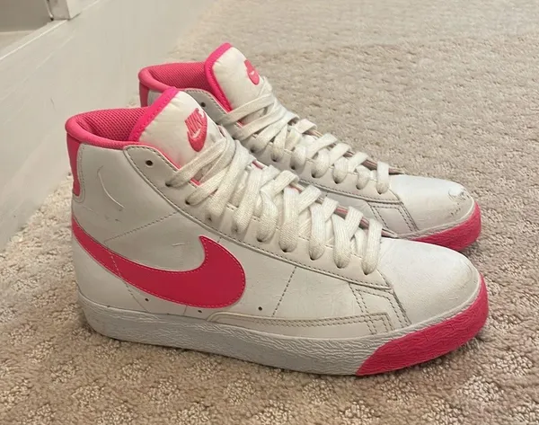 Nike Blazers - Image 2