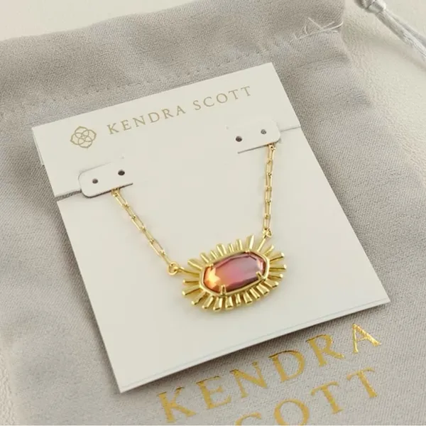 Kendra Scott Elisa Bird Gold Short Pendant Necklace - Image 2