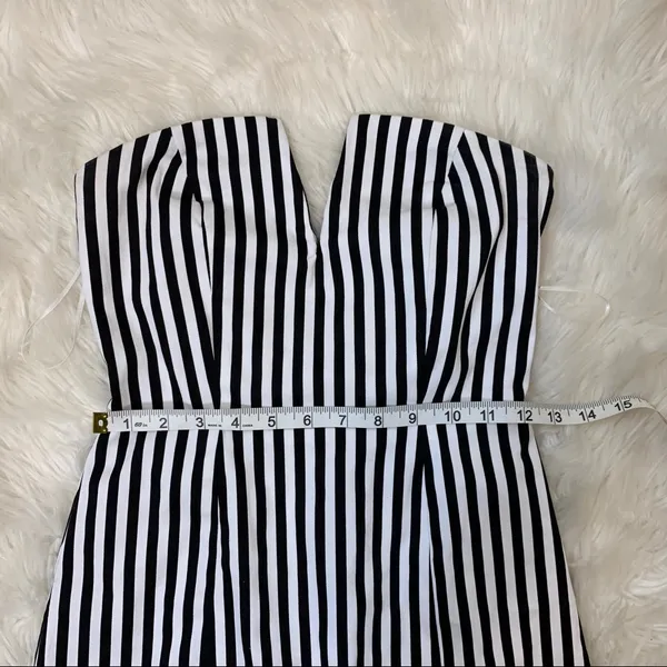 Olivaceous black white strapless ruffle dress smal - Image 4