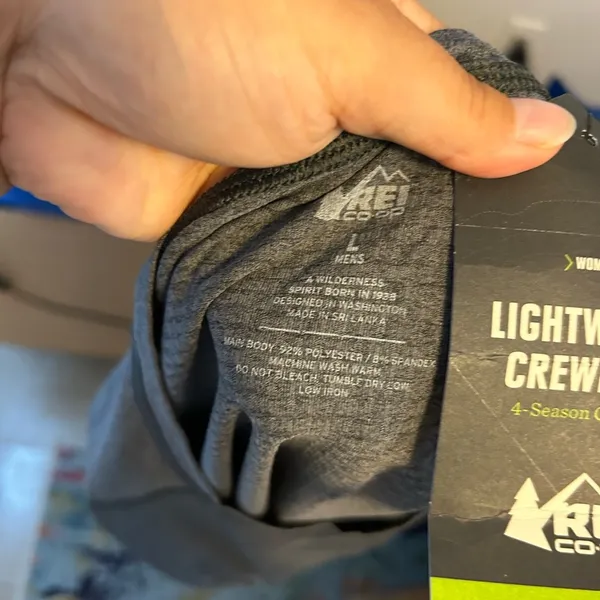 REI Nwt Women’s Gray Lightweight Crewneck - Image 3