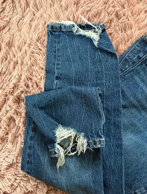 Abercrombie Jeans - Image 2
