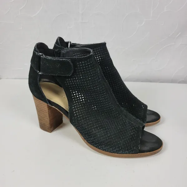 Marc Fisher Deztin Womens Sandals Size 8.5 Black Suede Peep Toe Cutout Heels - Image 3