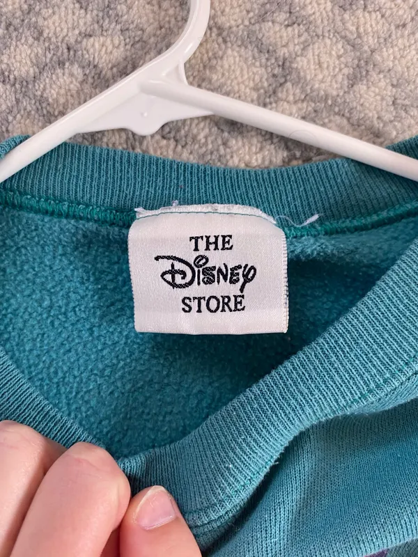 Vintage Disney Winnie The Pooh Crewneck - Image 3