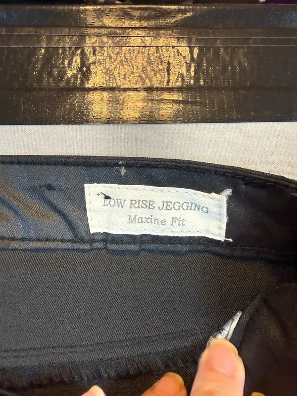 Guess Jeans Skinny Black 27 - Image 6