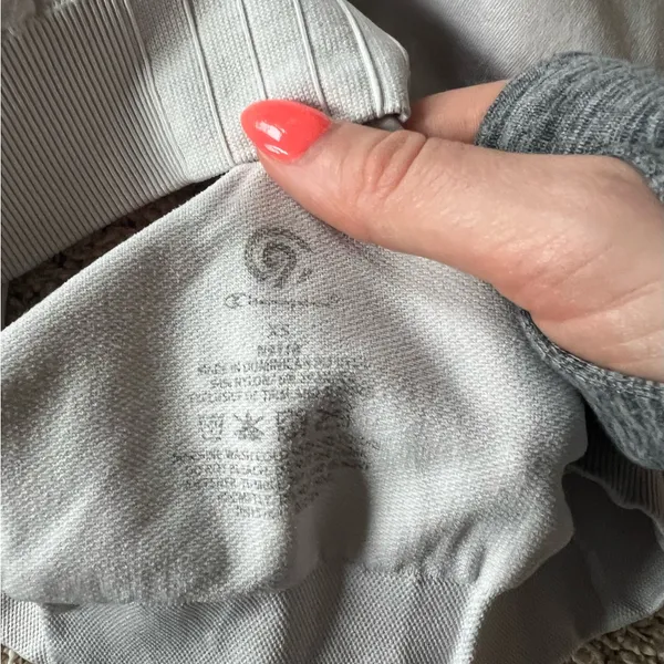 Lululemon Women's Gray Intimate Bra - Image 3