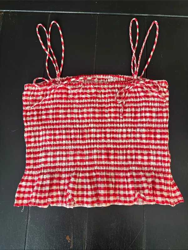 H&M Red and White Gingham Smocked Crop Cami - Image 3