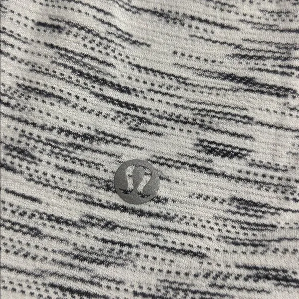 Lululemon Racerback Tank Top Tiger Space Dye Black White Size 8 - Image 3