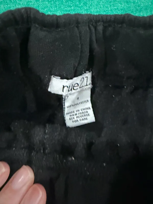 Rue 21 Black sweat shorts with pockets - Image 3