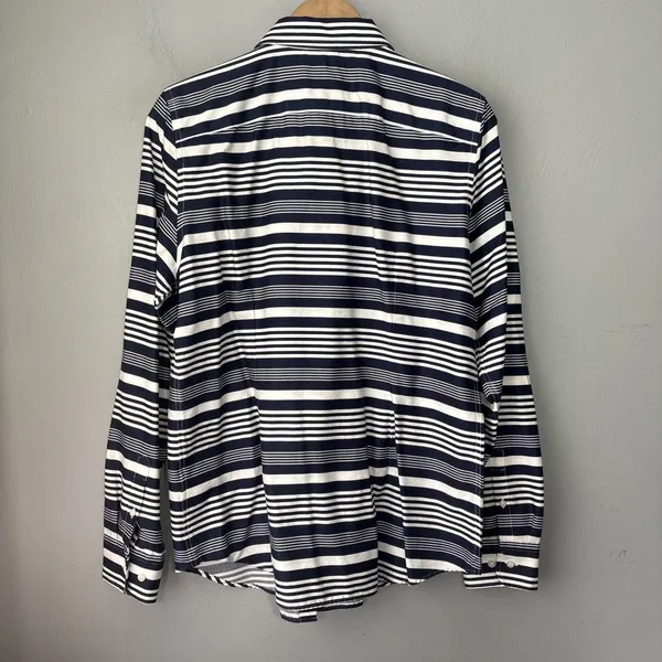 Chaps No Iron Button Up Shirt Size L Blue White Striped Preppy Business Casual - Image 4