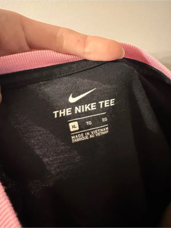 The Nike Tee Black Pink Ringer Floral Embroidered Logo XL Retro - Image 4