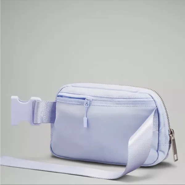 NWT Lululemon pastel powder blue looks periwinkle/lilac 1L‎ everywhere be… - Image 3