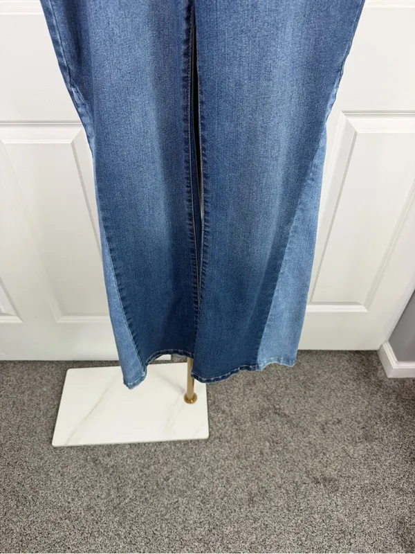Marc New York Size 10 High Rise Flare Jeans Medium Wash Denim - Image 5