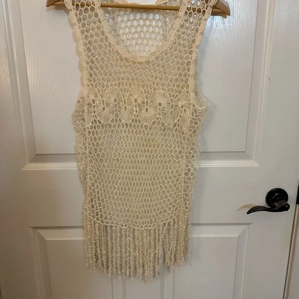 Iris Cream Crochet Fringe Top - Image 6