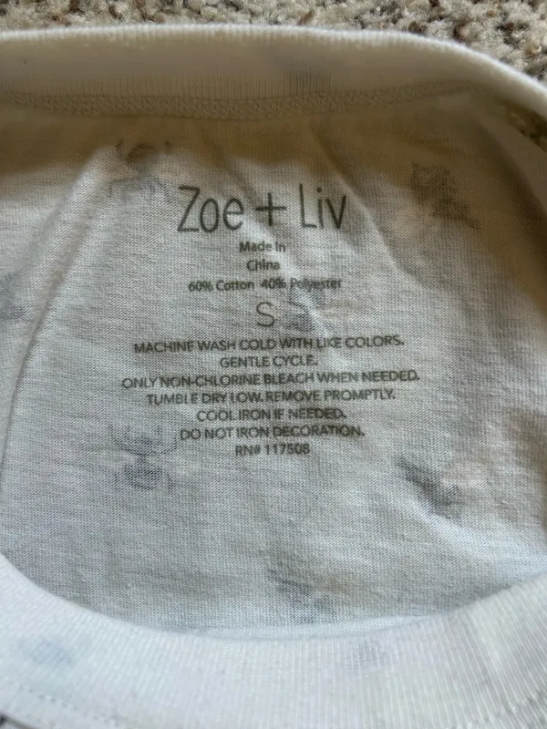 Zoe & Liv Bee Print Tee Shirt - Image 2