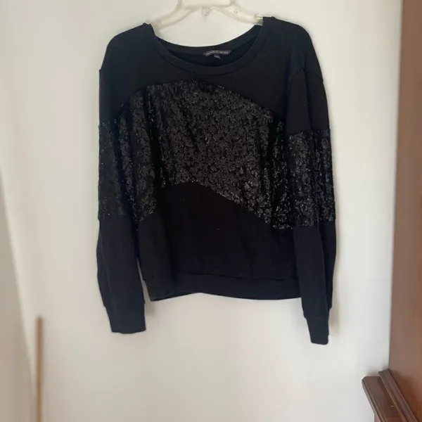 Victoria's Secret Black Sequin Panel Sweatshirt Pullover Size Medium - Image 8