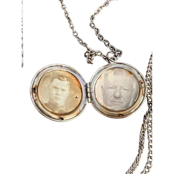 Vintage Silver Tone Multi Chain Locket Necklace Antique Portraits Layered Estate - Image 4