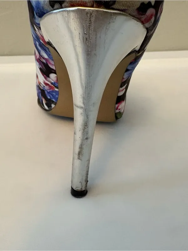 Apt. 9 multicolored floral pumps with silver heels size 6.5 - Image 6