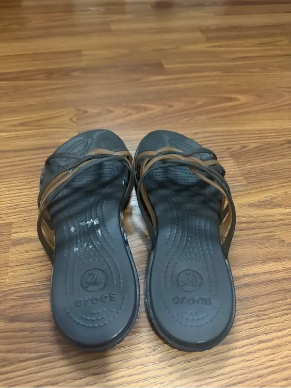 Crocs Huarache Strappy Comfort Outdoor Water Flat sandals 7. - Image 3