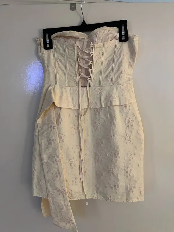 These Three Boutique Storia Strapless Dress - Image 4
