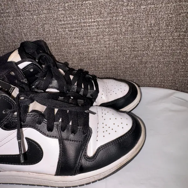 Nike Air Jordan 1 Mid Panda Women's 6.5 Black White DV0991-101 Sneakers - Image 2