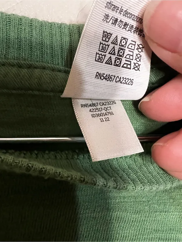 Victoria's Secret PINK Green Raglan Puppy Logo Raw Hem Cropped Tee - Image 7