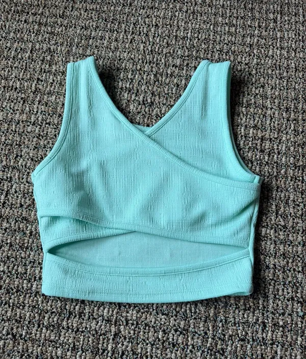 Light blue Roxy crop top - Image 2