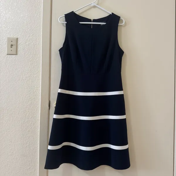 Tommy Hilfiger Navy White Fit & Flared Scuba Dress Size 10 - Image 2