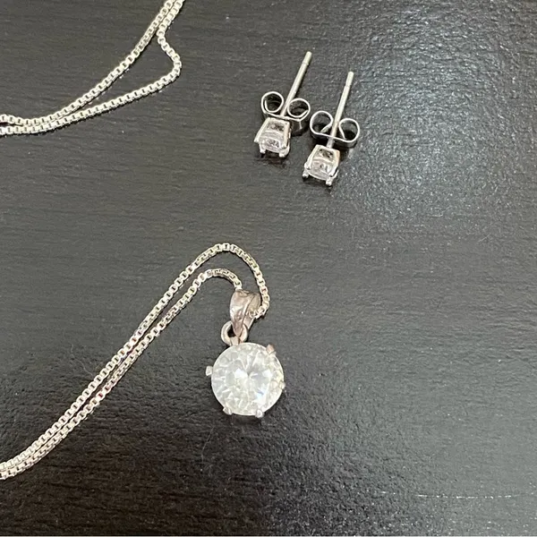 Sterling Silver 925 Necklace & Stud Earrings Set - Image 5