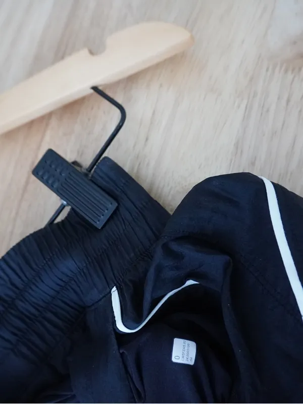 Lululemon License To Train Mid Rise Lightweight Jogger Black - Image 4