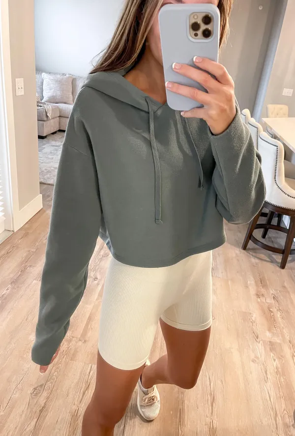 Green Cropped Hoodie Size M - Image 4