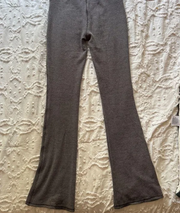 Wild Fable DARK GRAY XS FLARE RIBBED HIGH WAISTED LEGGINGS - Image 5