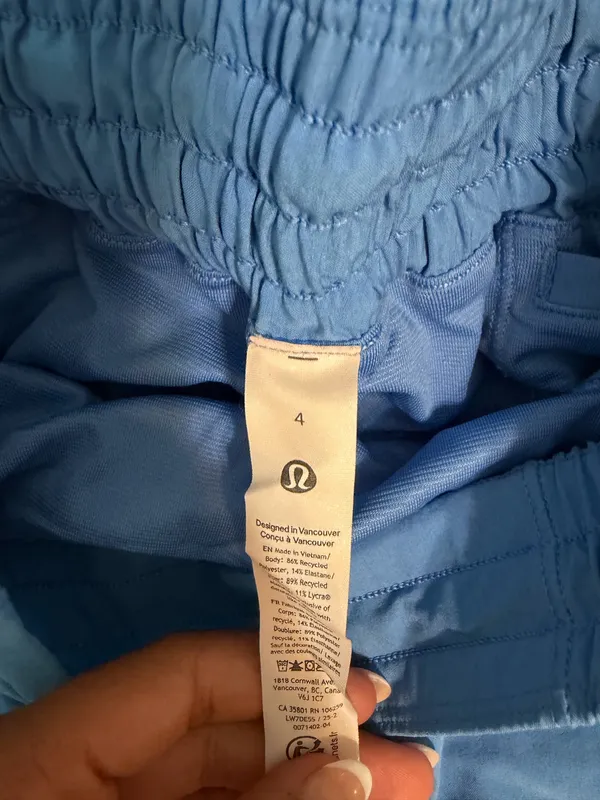 Poolside Blue Lululemon Hotty Hot Shorts 2.5"  - Image 4