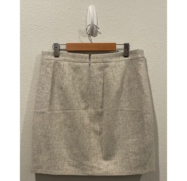 J.Crew Light Gray Marled Wool Blend Front Zip Pockets Mini Skirt - Image 4