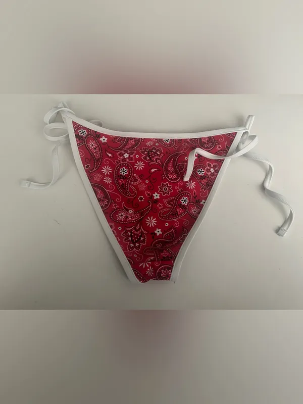 Wild Fable New Blue Red Reversible Paisley Print Swim Bottoms - Image 5