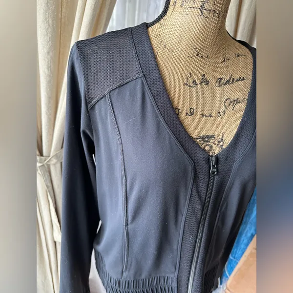 Lucy Black Supplex Nylon Blend Stretch Mesh Zip Front Jacket Size L - Image 4