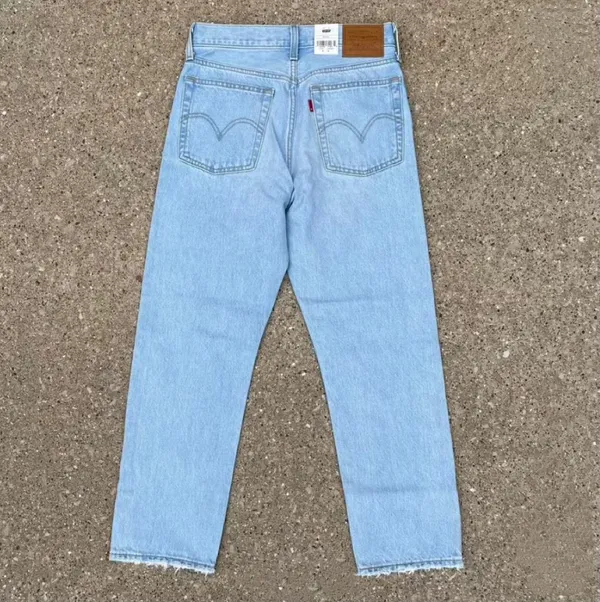 Levi's 501 High-Waisted Jeans - Image 6