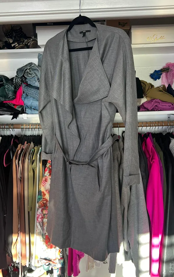 Hugo Boss gray belted waterfall v neck collared trench mid length dress M - Image 3