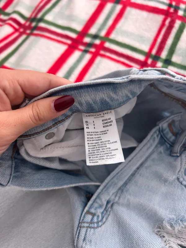American Eagle Outfitters Highest Rise 90s Boyfriend Distressed Light Wash - Image 4