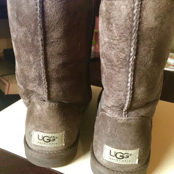 Ugg classic short boots brown for women 🎉🎉🎉 - Image 3