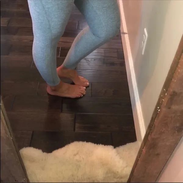 Varley small athleisure leggings - Image 4