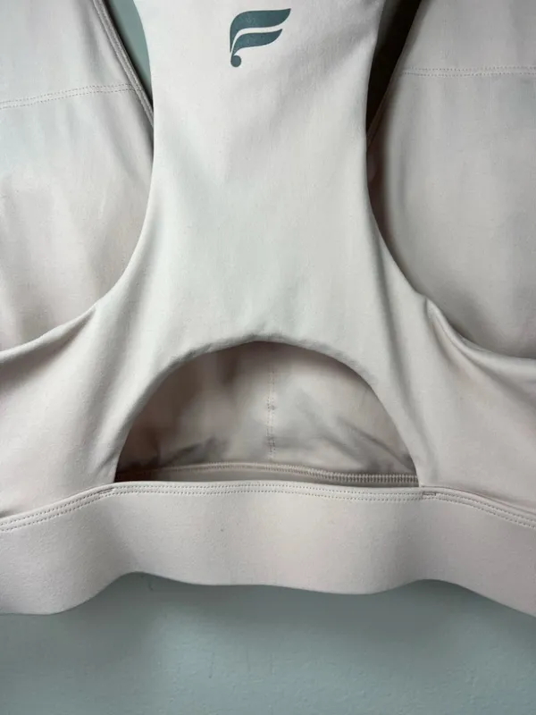 Fabletics On-The-Go Medium Impact Sports Bra Soft Shell Pink Padded Pocket Sz XL - Image 12