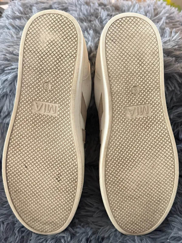 MIA Size 9M Krew Court White and Cement (Tan) Low-Top Leather Sneakers - Image 6