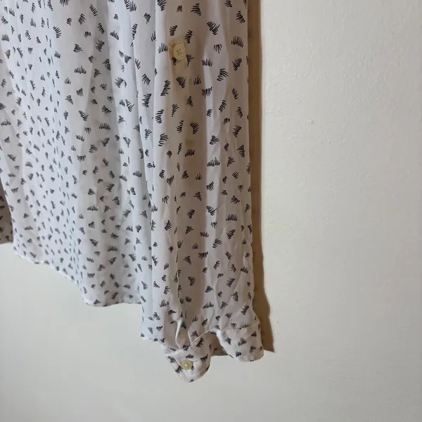 LOFT White Black Abstract Print Button Down‎ Blouse Size XL - Image 8