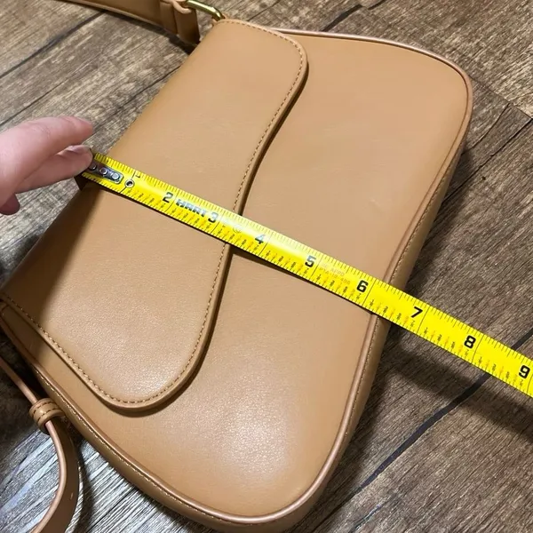ANTIK KRAFT Vegan leather tan saddle bag - Image 8