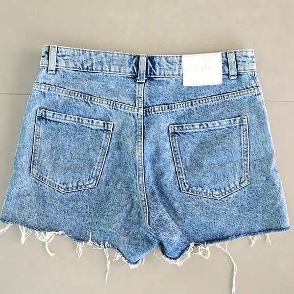 New Zara High Waist Distressed Hem Shorts - Image 2