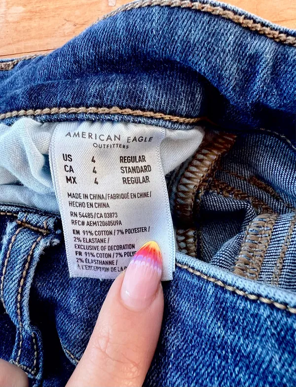 American Eagle Jeans - Image 5
