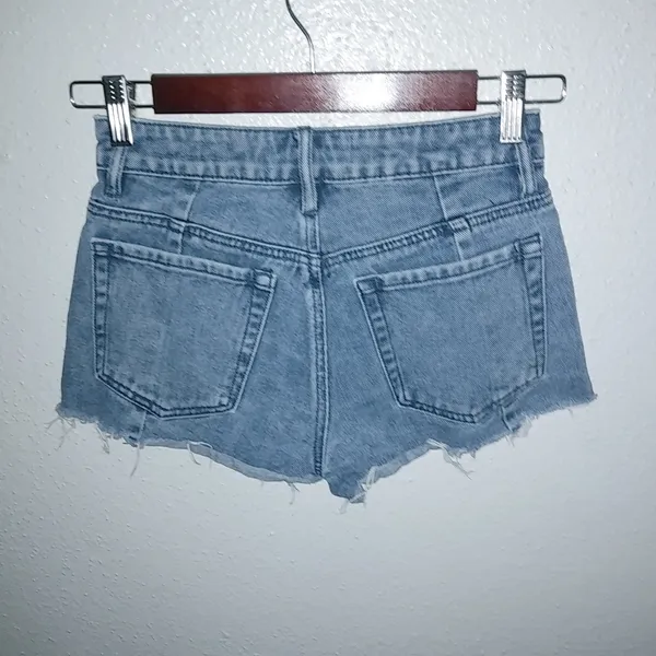 PacSun High Rise 24 Square Pocket Raw Hem Jeans Shorts - Image 4