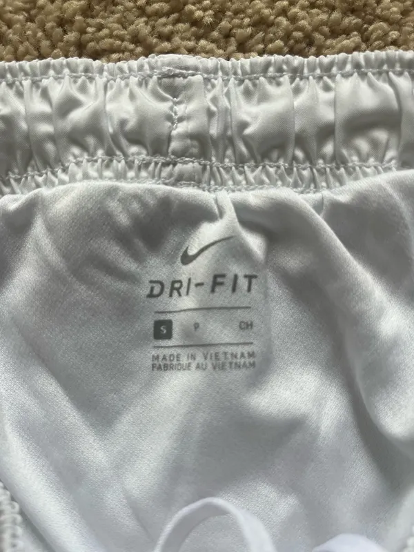 Nike Dri-Fit Shorts white - Image 2